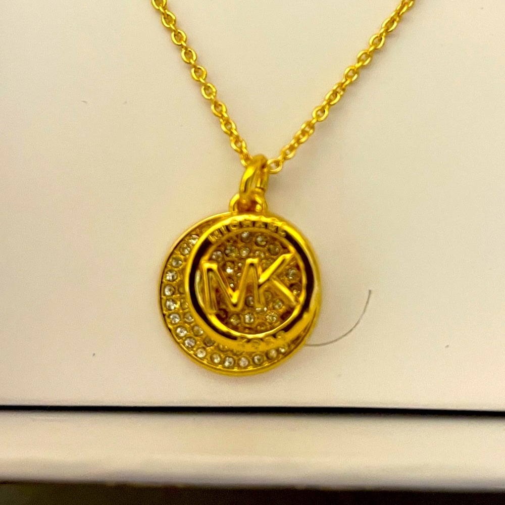 Michael Kors Gold Circle Pave Necklace + Earrings Set BRAND NEW IN BOX - Picture 5 of 6